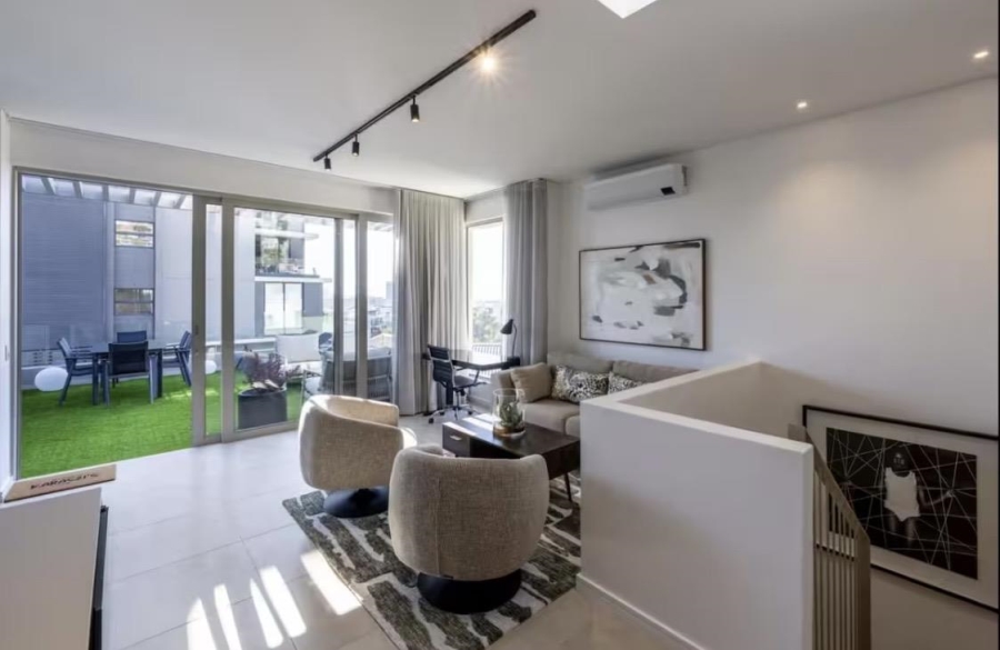 To Let 3 Bedroom Property for Rent in Green Point Western Cape